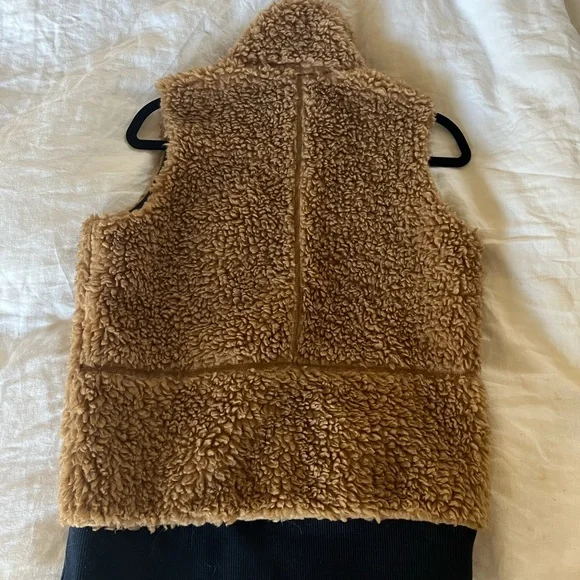 Patagonia Retro Sherpa Vest Brown - women’s small